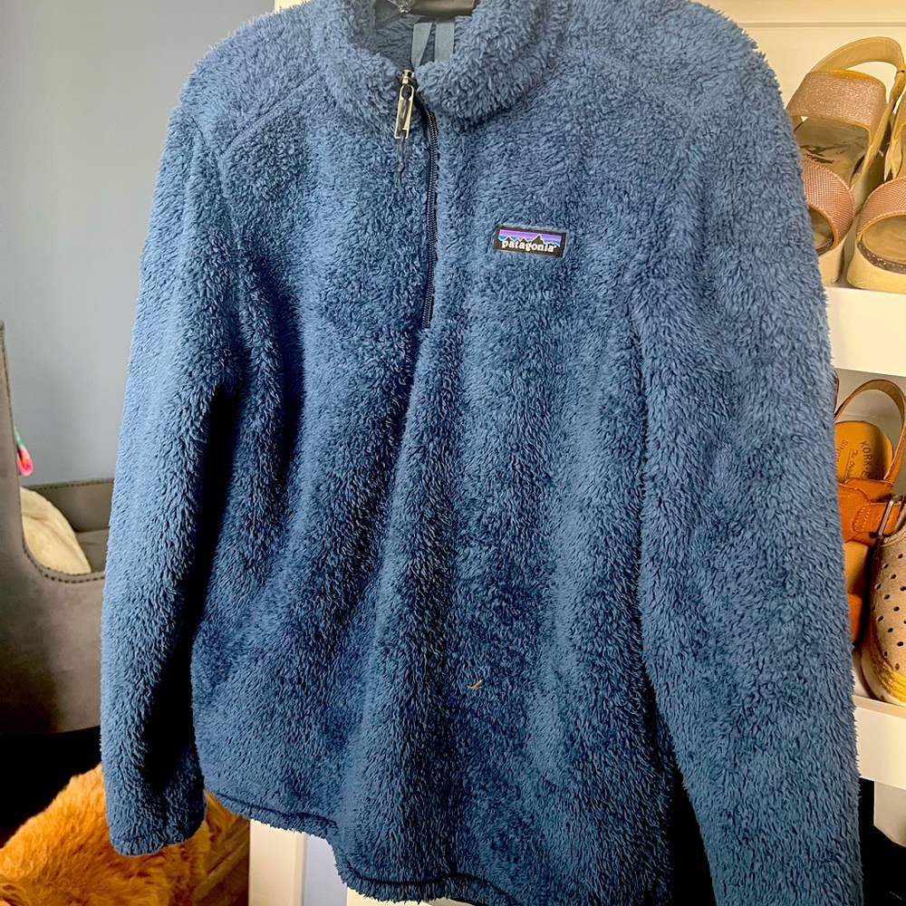 Adult small great pull over jacket